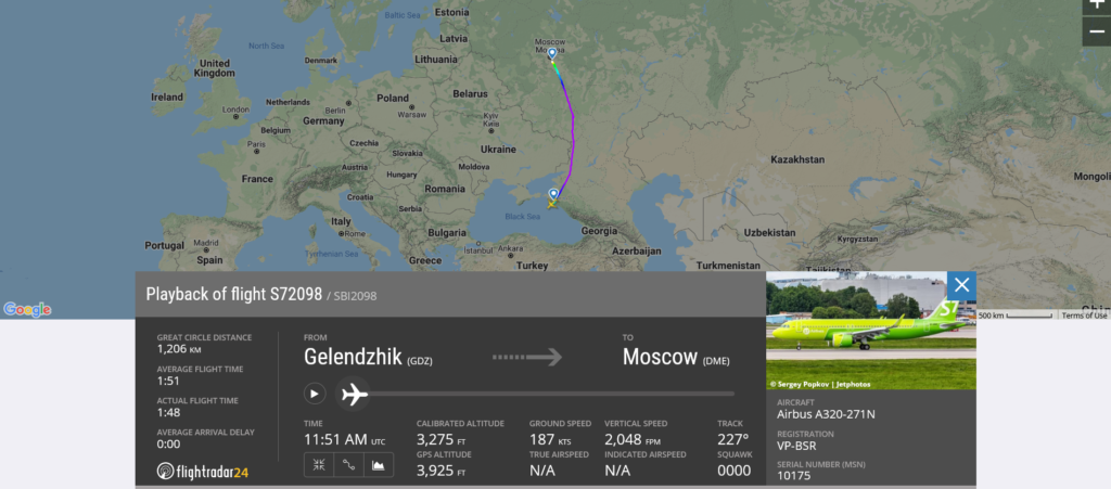 S7 Airlines flight S72098 from Gelendzhik to Moscow suffered landing gear issue